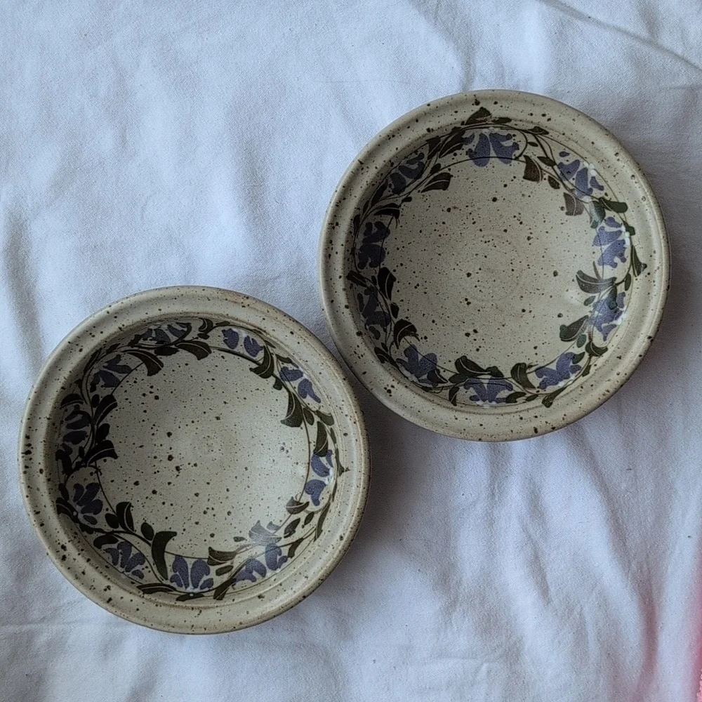 Earthworks West Blue Floral Speckled Cream Handmade Ceramic Bowls - 2